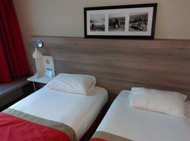 ibis styles versailles saint quentin en yvelines