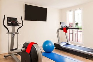 quality suites maisons laffitte paris ouest