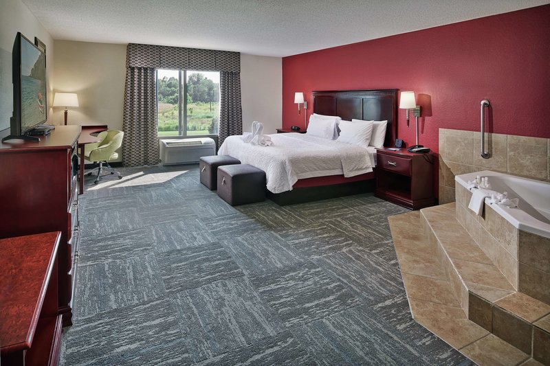 hampton inn and suites millington