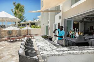 Sea Breeze Beach House By Ocean Hotels - All Inclusive,Christ Church>>Barbados,4 star