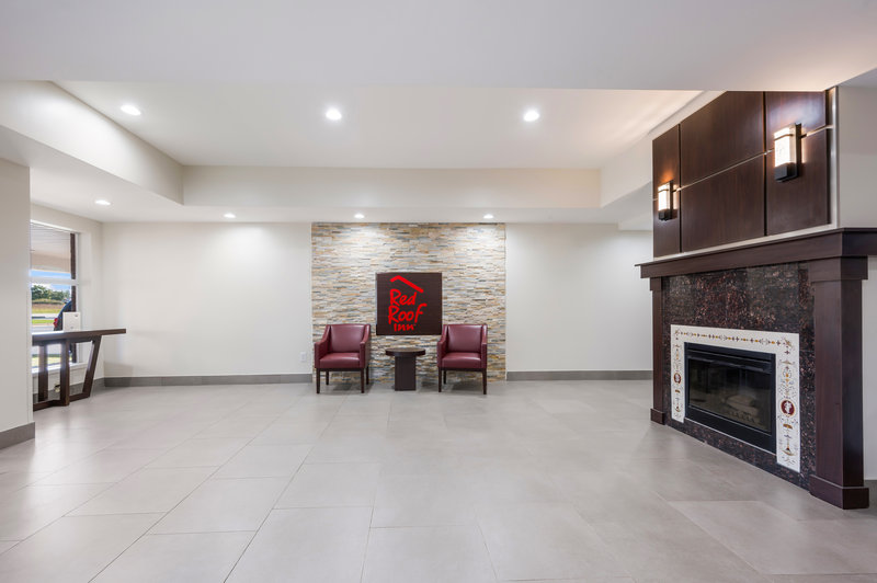 red roof inn plus and suites birmingham bessemer