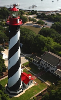 Holiday Inn Express & Suites Pensacola West I-10,Near Five Flags Speedway,3 star