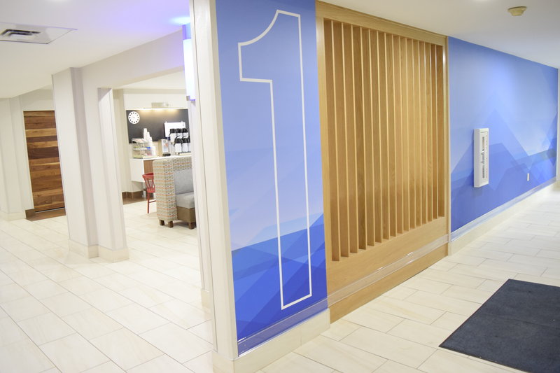 holiday inn express and suites pensacola west i 10