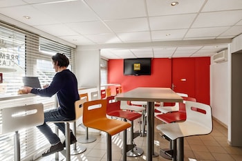 premiere classe marseille est la valentine