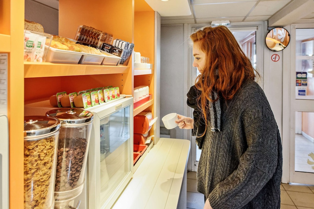 premiere classe marseille est la valentine