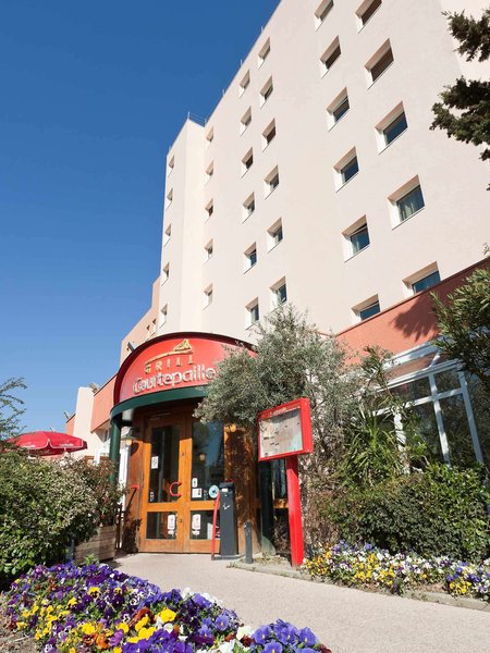 ibis marseille provence aeroport