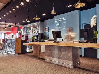 ibis marseille provence aeroport