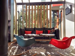 ibis marseille provence aeroport