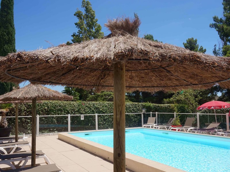 ibis marseille provence aeroport