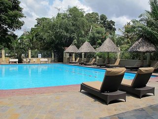 Colosseum Hotel & Fitness Club,In Dar Es Salaam (Oyster Bay, Tanzania),3 star