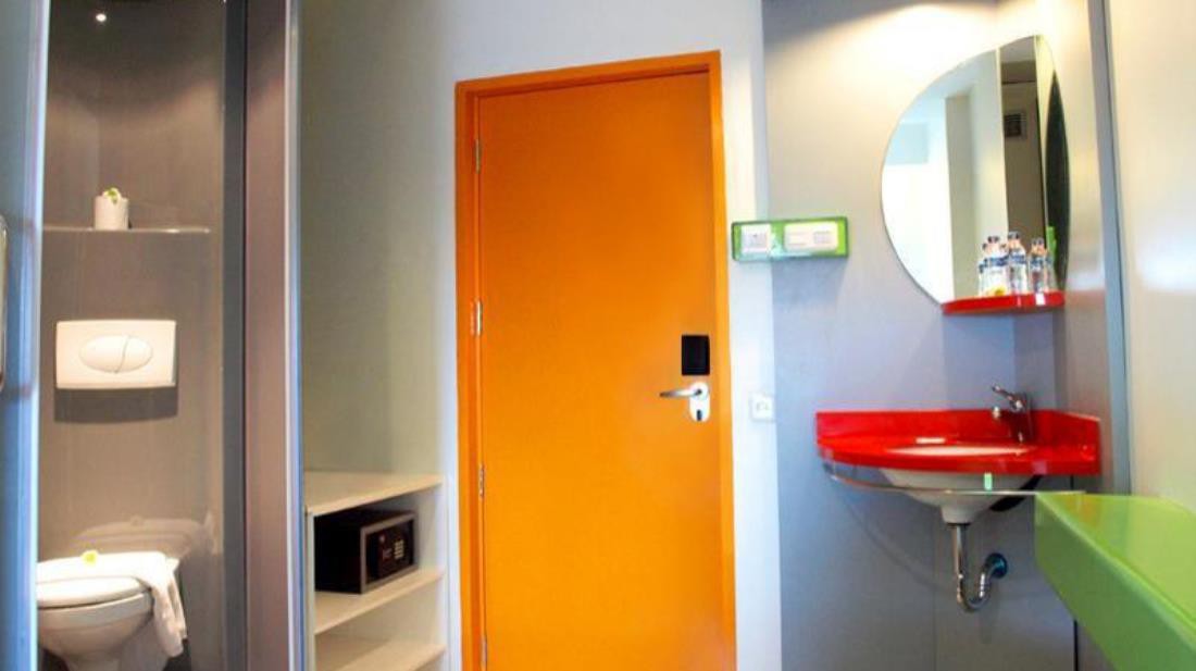 pop hotel airport jakarta