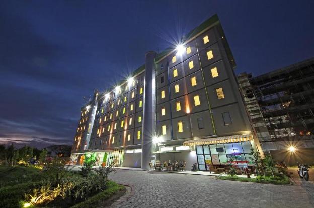 pop hotel airport jakarta