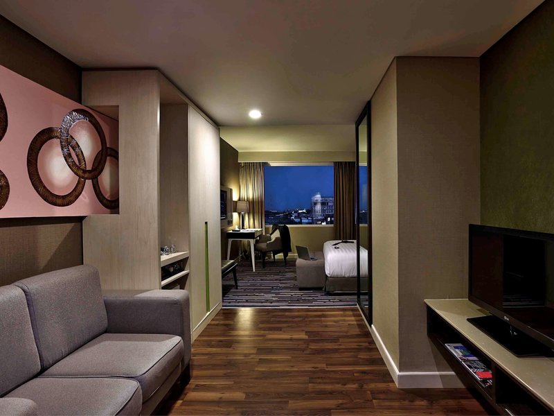 mercure serpong alam sutera