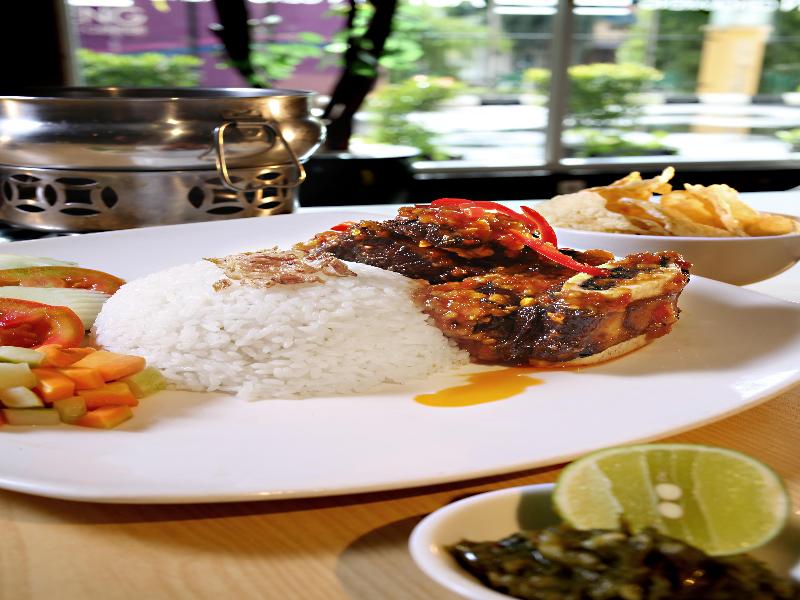 royal palm hotel and conference center cengkareng