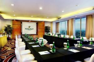 royal palm hotel and conference center cengkareng