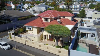sundown manor guest house