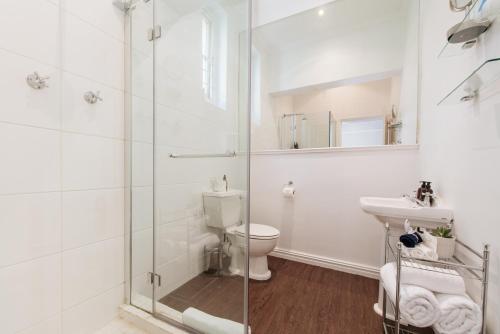 river manor boutique hotel