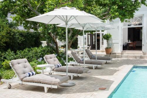 river manor boutique hotel