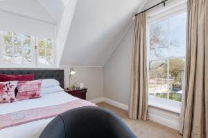 river manor boutique hotel