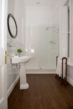 river manor boutique hotel