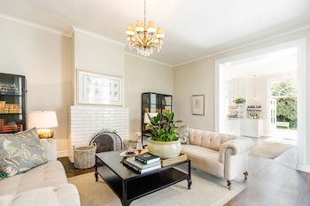 river manor boutique hotel