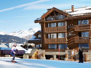 Hôtel Des Trois Vallées,Courchevel 1850>>Courchevel,4 star