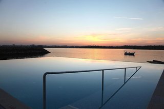 agua hotels riverside