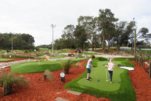 Novotel Swan Valley Vines Resort,Perth>>Herne Hill,4 star