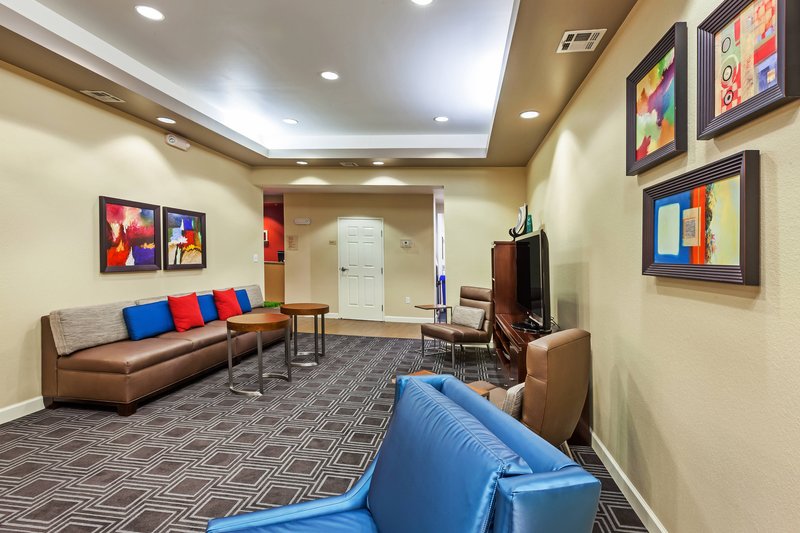 towneplace suites by marriott broken arrow