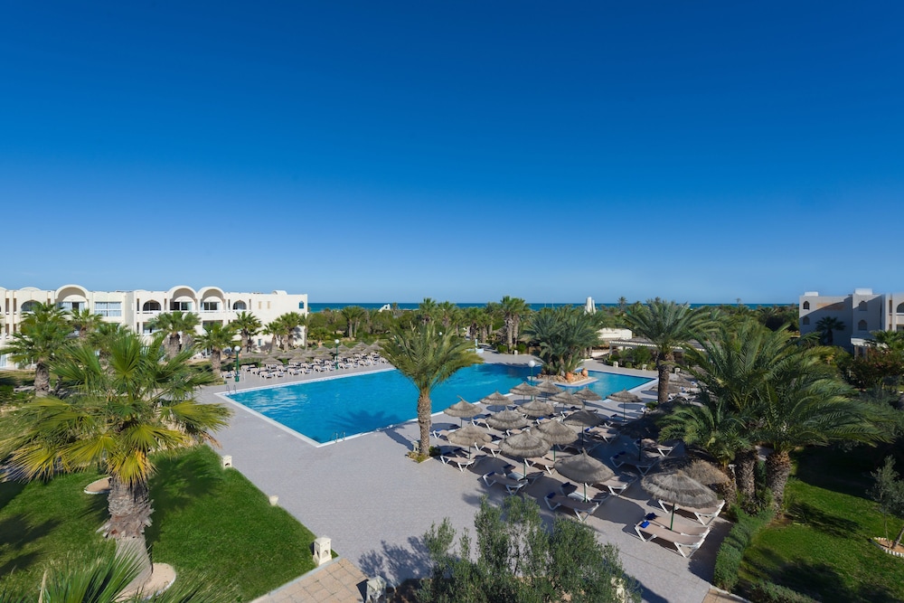 iberostar waves mehari djerba