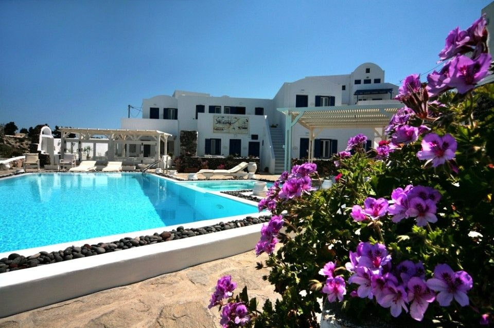 amaze suites adults only