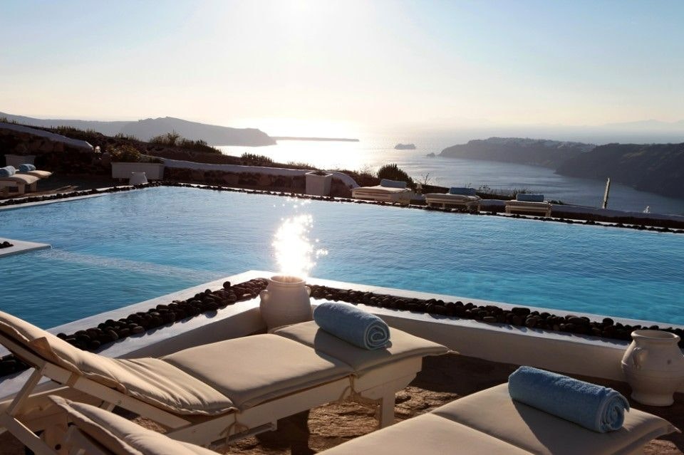 amaze suites adults only