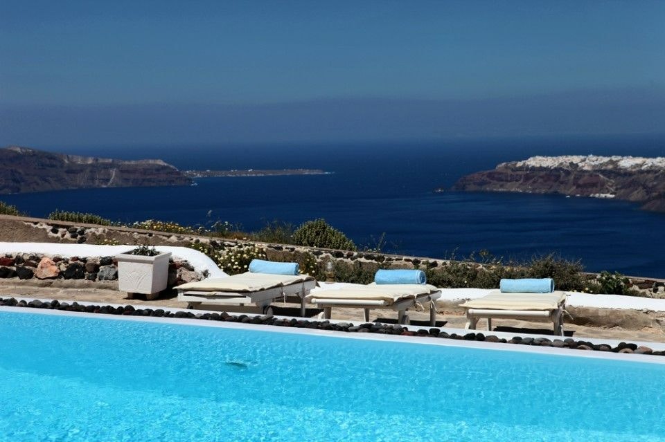 amaze suites adults only