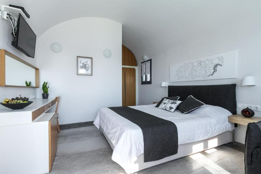 amaze suites adults only