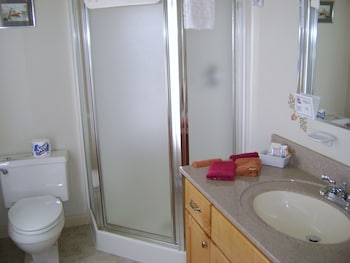 four creeks bed and breakfast