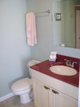 four creeks bed and breakfast