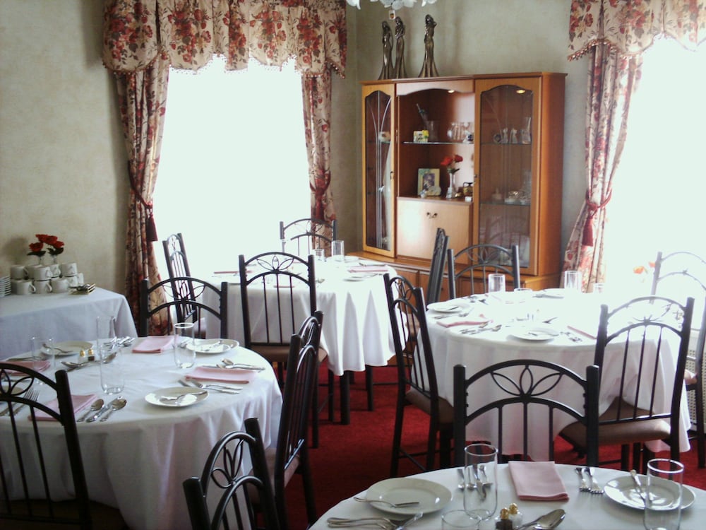 four creeks bed and breakfast