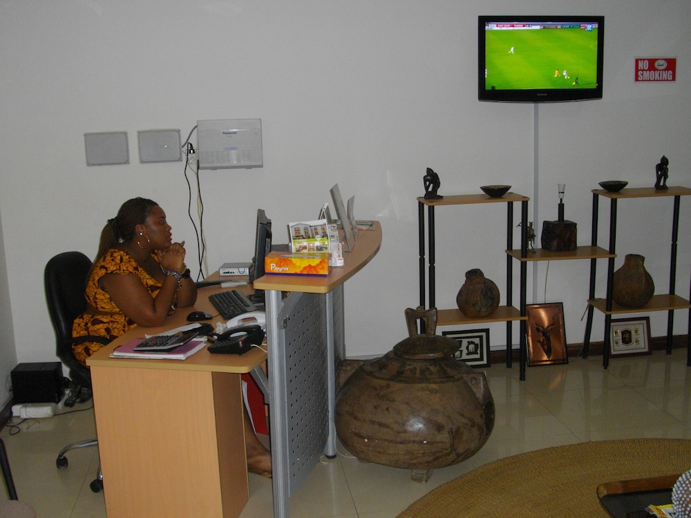 calabash green executive apartments