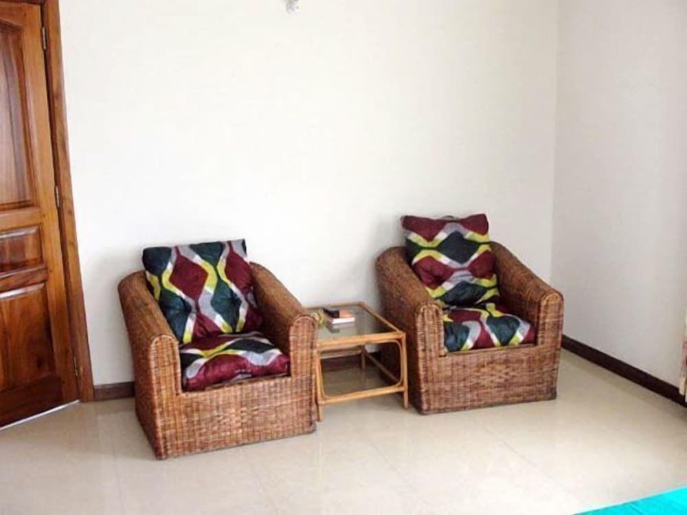 calabash green executive apartments