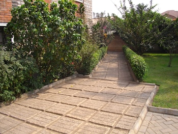 calabash green executive apartments