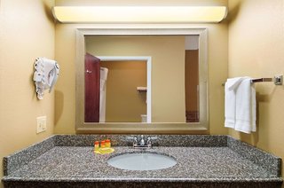 days inn and suites by wyndham cabot