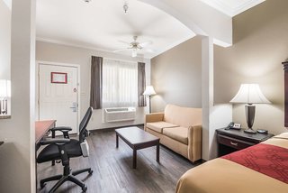 econo lodge inn and suites bryant