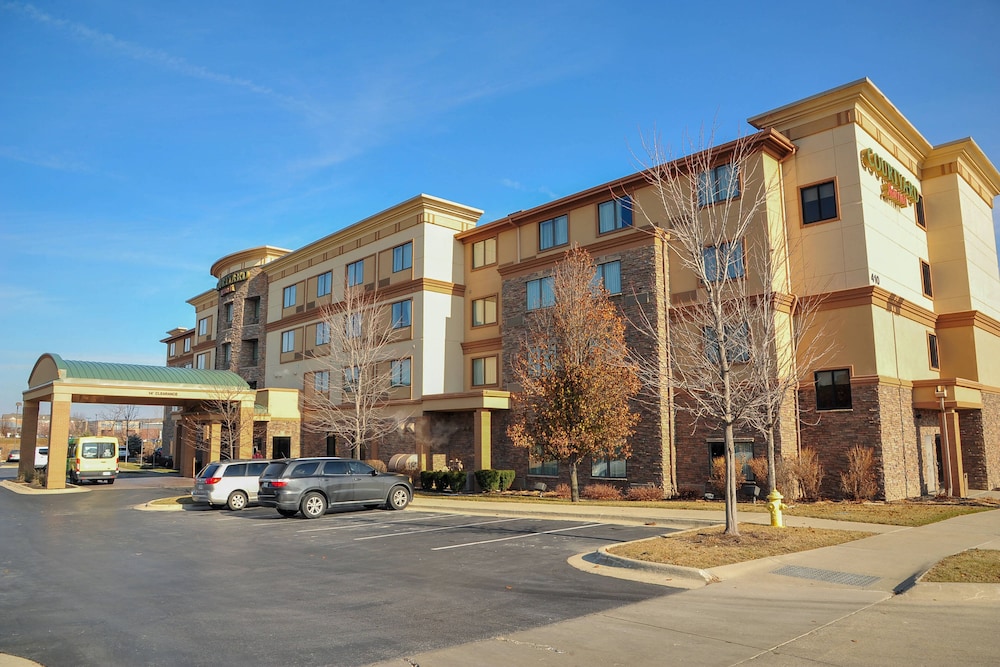 courtyard des moines west jordan creek