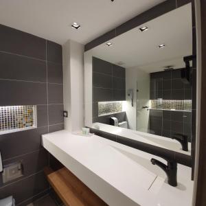 porton medellin hotel