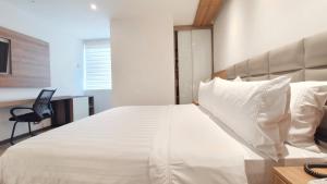 porton medellin hotel