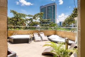 porton medellin hotel