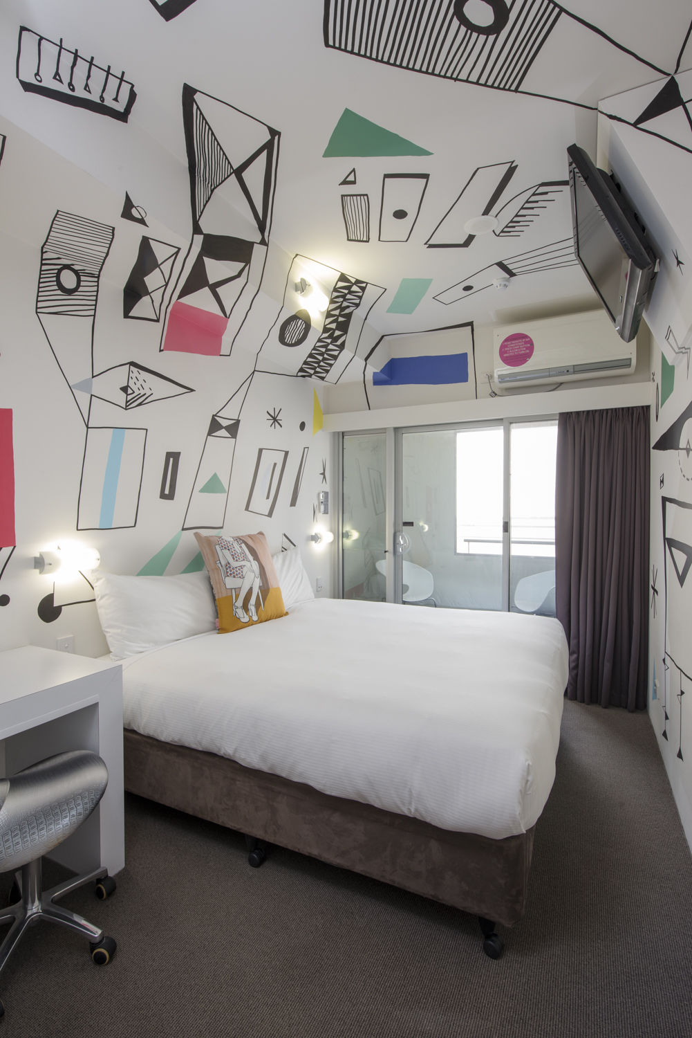 majestic minima hotel