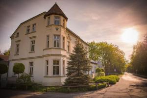 Hotel & Restaurant Waldschlosschen,Ostprignitz-Ruppin>>Kyritz,3 star
