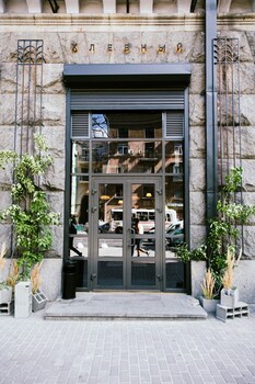 greguar hotel and apartments