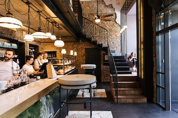 greguar hotel and apartments